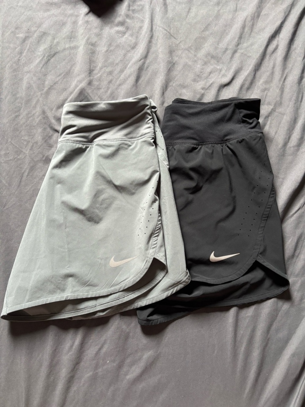 2 pair Nike Eclipse Dri-Fit Shorts 5” Size Small Gray and Black - Picture 3 of 12